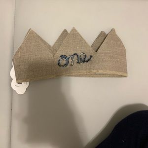NWT linen crown for baby 1st birthday